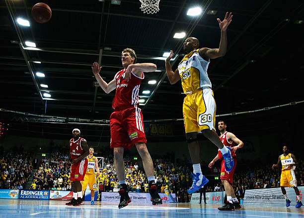 效力3年期 效力3年期