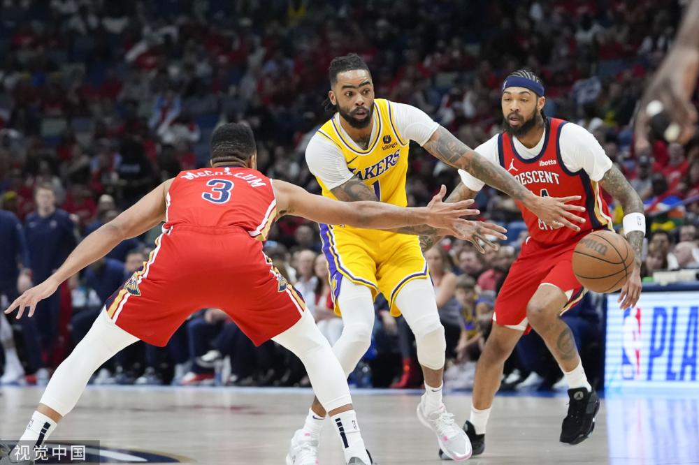 斯的单兵冲 斯的单兵冲